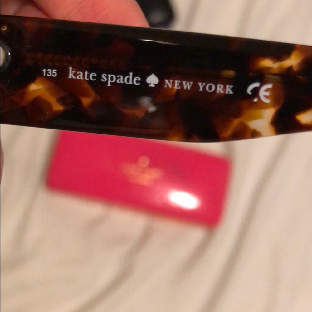 ‼️❗️ KATE SPADE SUNGLASSES‼️❗️ - Picture 3 of 5